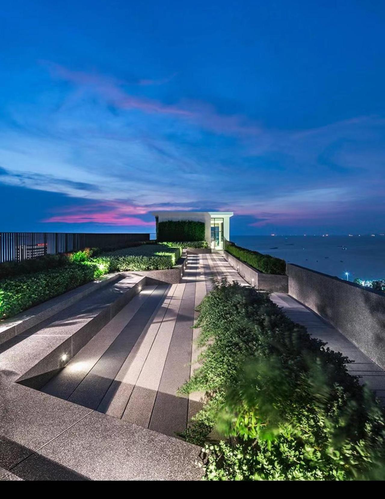 Apartmán The Base Pattaya Exteriér fotografie